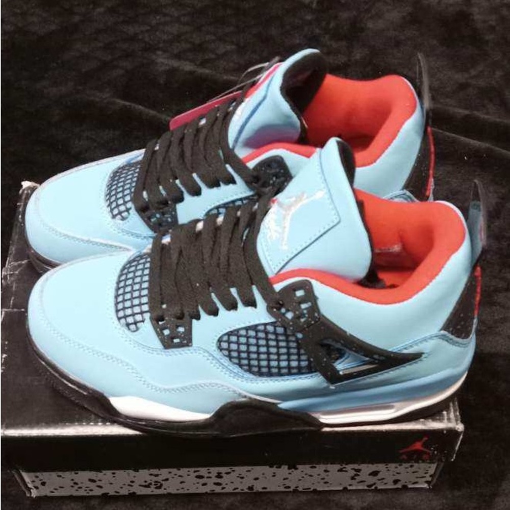 Jordan 4